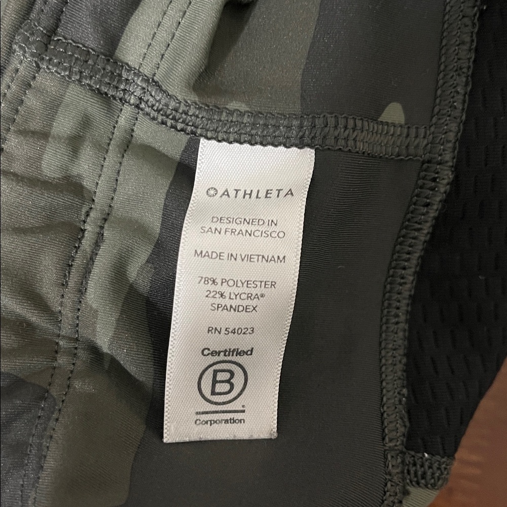 Athleta Camo Contender 7/8 Tight Small - Picture 6 of 6